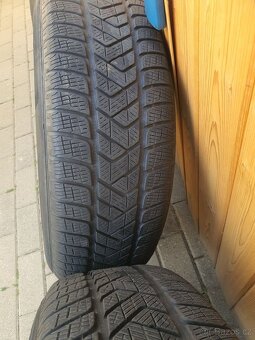 Prodám 215/65 R17 zimní na VW, Škoda, Seat - 8
