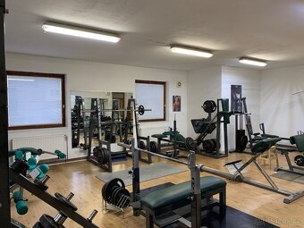 Prodej sportovního komplexu s posilovnou a squashem 590 m2 - 8