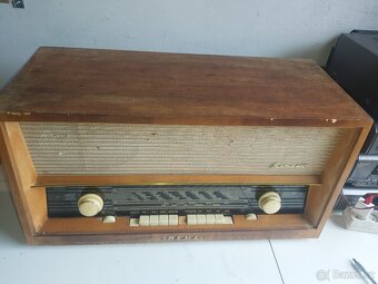 Staré radia - 8