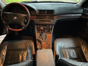 BMW 5 sedan E39, 528i manuál - 8