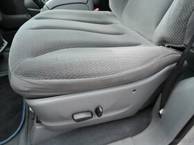 Chrysler Grand Voyager 2,8 CRD Aut. Stow´N Go 7míst 2004 - 8
