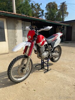 Yamaha TT 600 R - 8