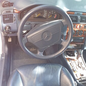 Mercedes Benz 210 E300 TD avantgarde, r.v. 1998 - 8
