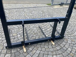 Nosič balíků na manipulátor/vidle na balíky/sklopné hroty - 8