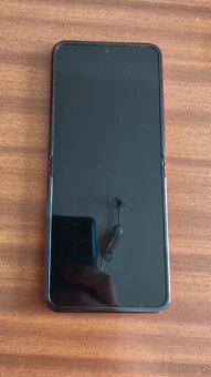 Motorola Razr 40 Ultra, 8GB/256GB - 8