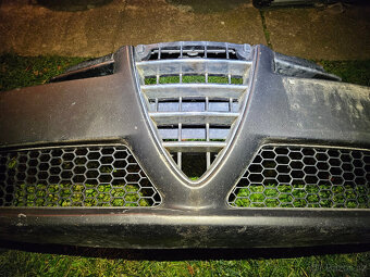 Alfa Romeo 159 kapota motoru  nárazník - 8