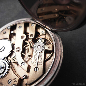 Kapesní hodinky zlatá farba - 8