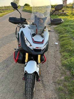Honda x-adv 750 - 8