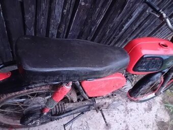 Jawa 90 - 8