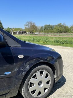 Nabízím k prodeji Ford Focus 1.6 benzín (84kw), rok 2006 - 8