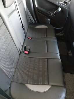 PEUGEOT 2008 - 8