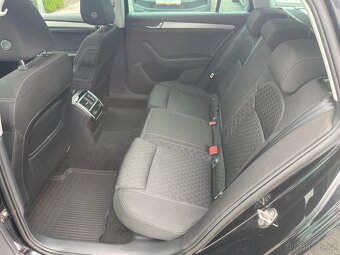 Škoda Superb combi 2.0 TDI / 110 kW DSG Style - 8