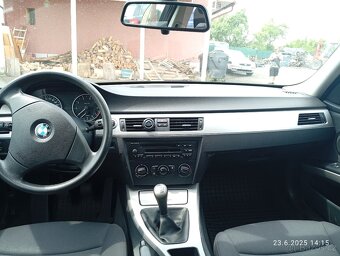 Díly z vozu BMW e90 - 8