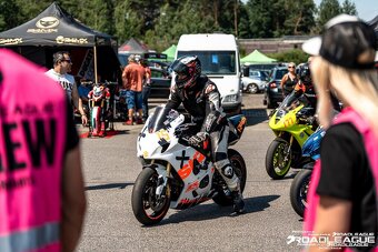 Okruhovka Suzuki GSX-R 750 K4 - 8