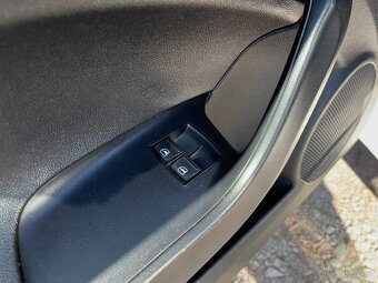 Seat Ibiza 1.0 MPi 55kW Klima, Tempomat - 8