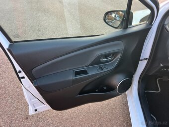 ►TOYOTA YARIS 1.5 82KW DUAL VVT iE Y20 EDITION SPORT AC - 8