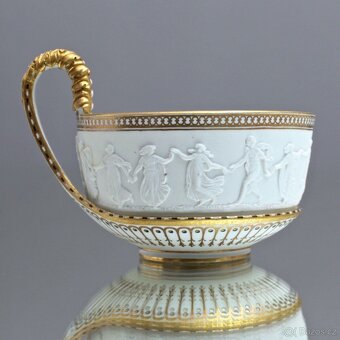 Míšeňský, kolem roku 1800, vzácný hrnek s reliéfem z Wedgwoo - 8