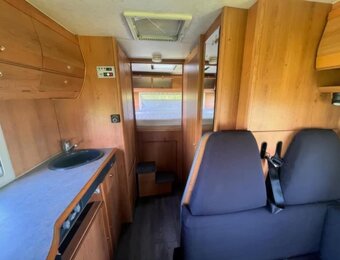 Fiat Ducato Dethleffs; garáž 6 míst - 8