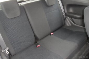 Suzuki Swift 1.3i/68kw, r. 2009, najeto 154.035 km - 8