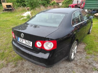 Volkswagen Jetta 1.9 TDI 77kw 2007 - 8