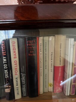 Prodám knihy - různorodá sbírka - 8