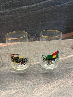 Sada skleniček s retro auty 6ks - 8