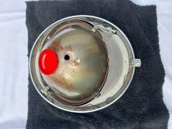 Volkswagen Brouk nepoužité přední světlo - 8