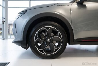 Alfa Romeo Junior Speciale 54kWh - 8