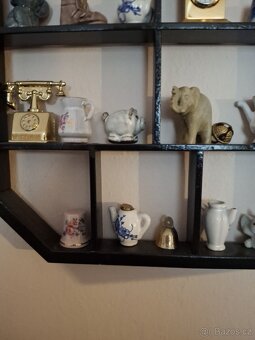 Vitrína s miniatury - 8