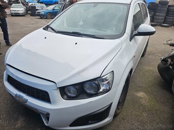 Chevrolet Aveo 1.2 i, 62 kw - 8