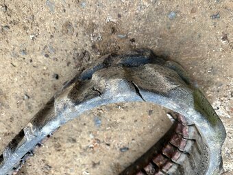 Pásy takeuchi tb016 - 8