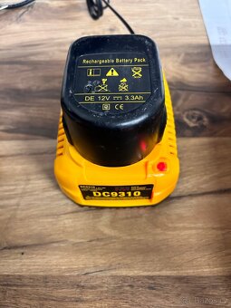 Set Dewalt aku vrtačka s příklepem + aku vysavač - 8