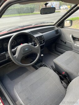 Ford Escort 1,3 1983 veterán - 8