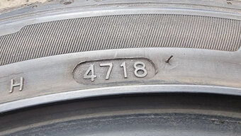 Letní pneu 235/40/19 Hankook - 8