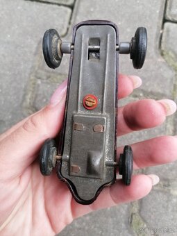 Staré autíčko Tatra - 8