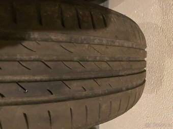 215/60R16 - 8