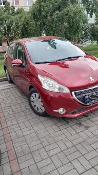 PEUGEOT 208 1,2. Benzín. - 8