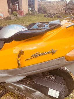 Prodám skútr Juki a Kymco - 8