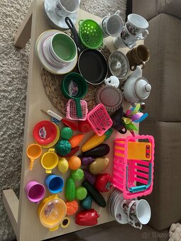 Kuchyňka IKEA s výbavou - 8
