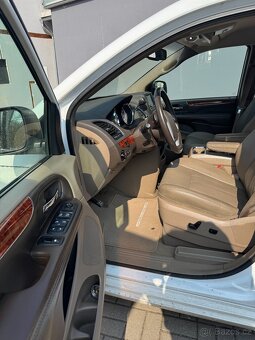 Chrysler TOWN&COUNTRY - RV 2016 - 8