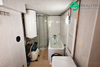 Prodej rodinného domu 172 m2, pozemek 3 735 m2 - 8