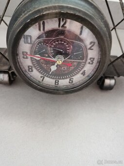 Hodiny kovové letadlo - 8