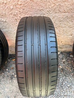 Prodám gumy 235/55/17 - 8