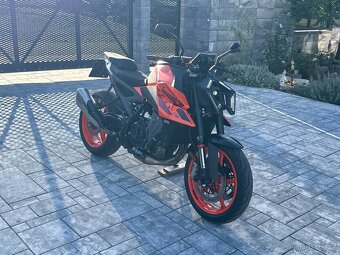KTM  Duke  990  Tech  Pack   90 kW - 8