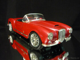 Lancia Aurelia B24 Spider červená Bburago 1/18 - 8