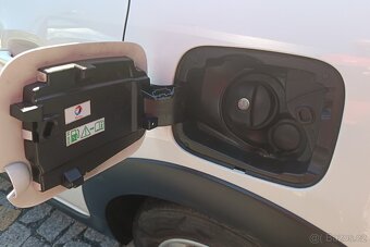 Citroën C3 1.2i PureTech 81PS, 2017, koupen V ČR 78tkm - 8