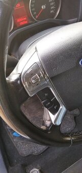 Ford Mondeo 2011 - 8