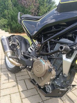 Husqvarna Svartpilen 401 - 8