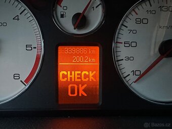 Peugeot 407 2.0 HDI 100 kW - 8