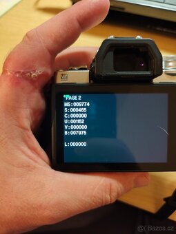 Olympus OM-D E-M10 Mark III - 8